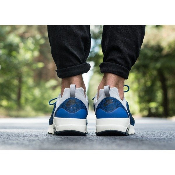 Nike Air Max Motion Racer (916771-400)