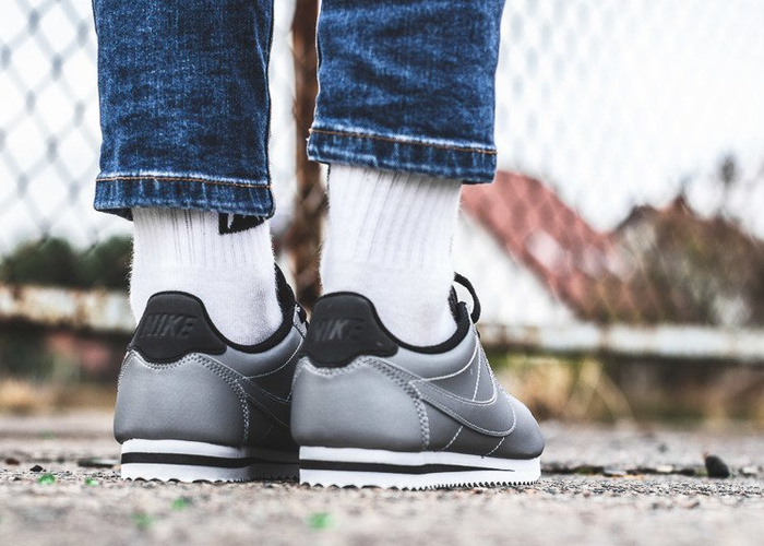 Nike Cortez Premium (905469-001)