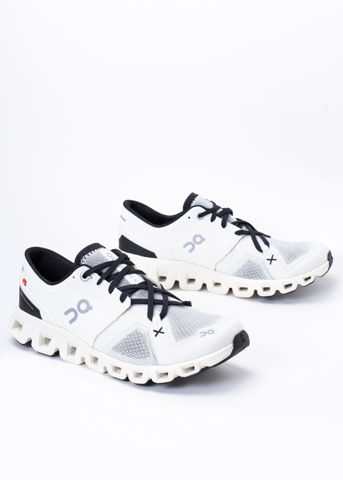 ON CLOUD X 3