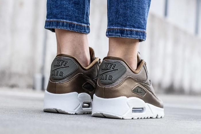 Nike Air Max 90 Premium (896497-901)