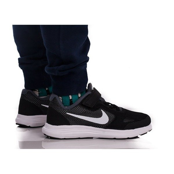 Nike Revolution 3 (819414-001)