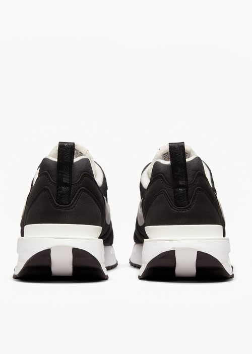 NIKE AIR MAX DAWN