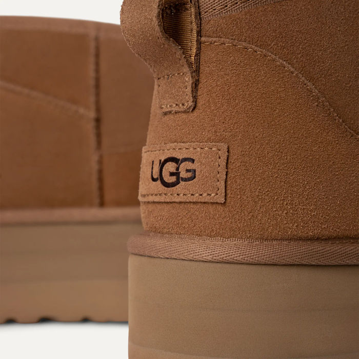 UGG W CLASSIC ULTRA MINI PLATFORM 